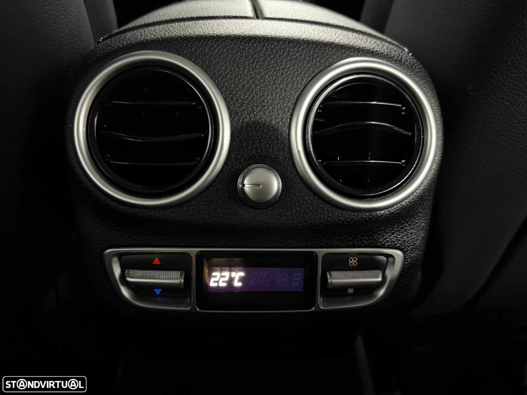 Mercedes-Benz C 180 d Station Avantgarde - 17