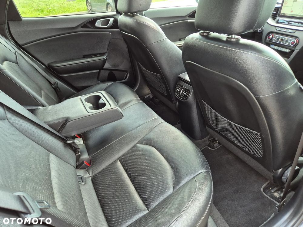 Kia XCeed 1.4 T-GDI OPF DCT7 PLATINUM EDITION - 26
