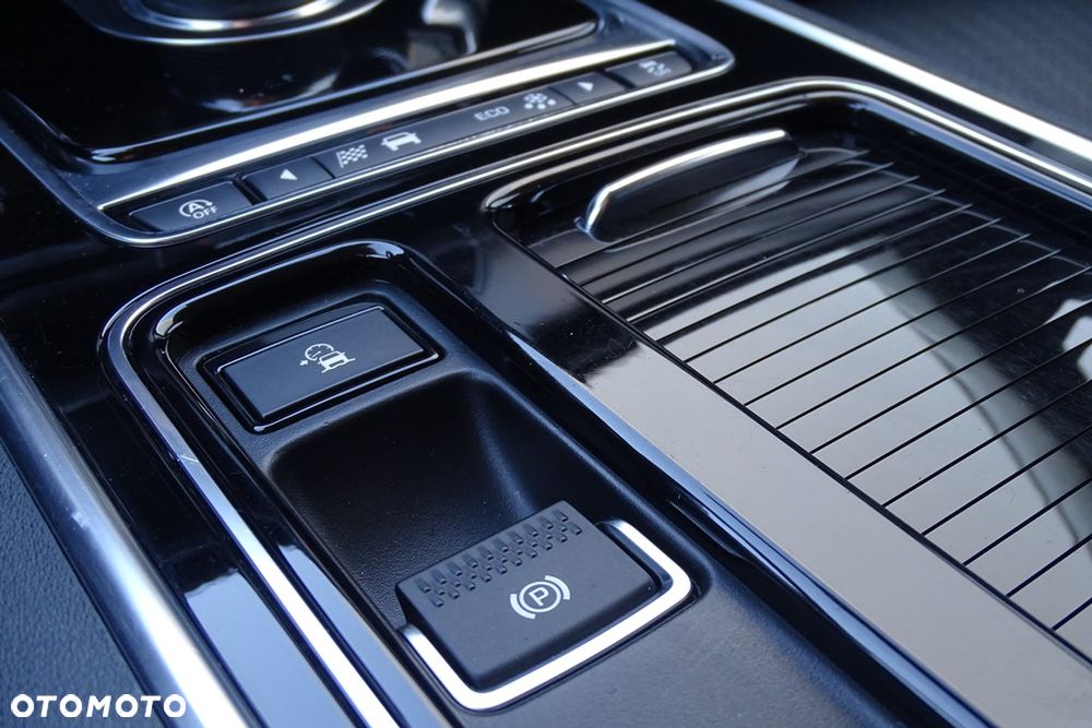 Jaguar XF 20d Prestige - 25