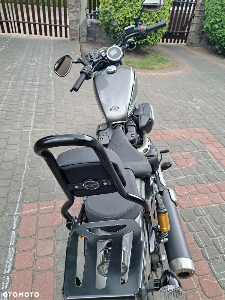 Yamaha XVS - 5