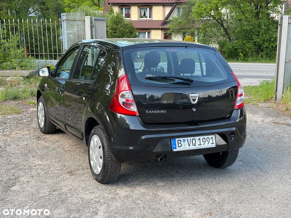 Dacia Sandero 1.2 16V 75 Laureate - 12
