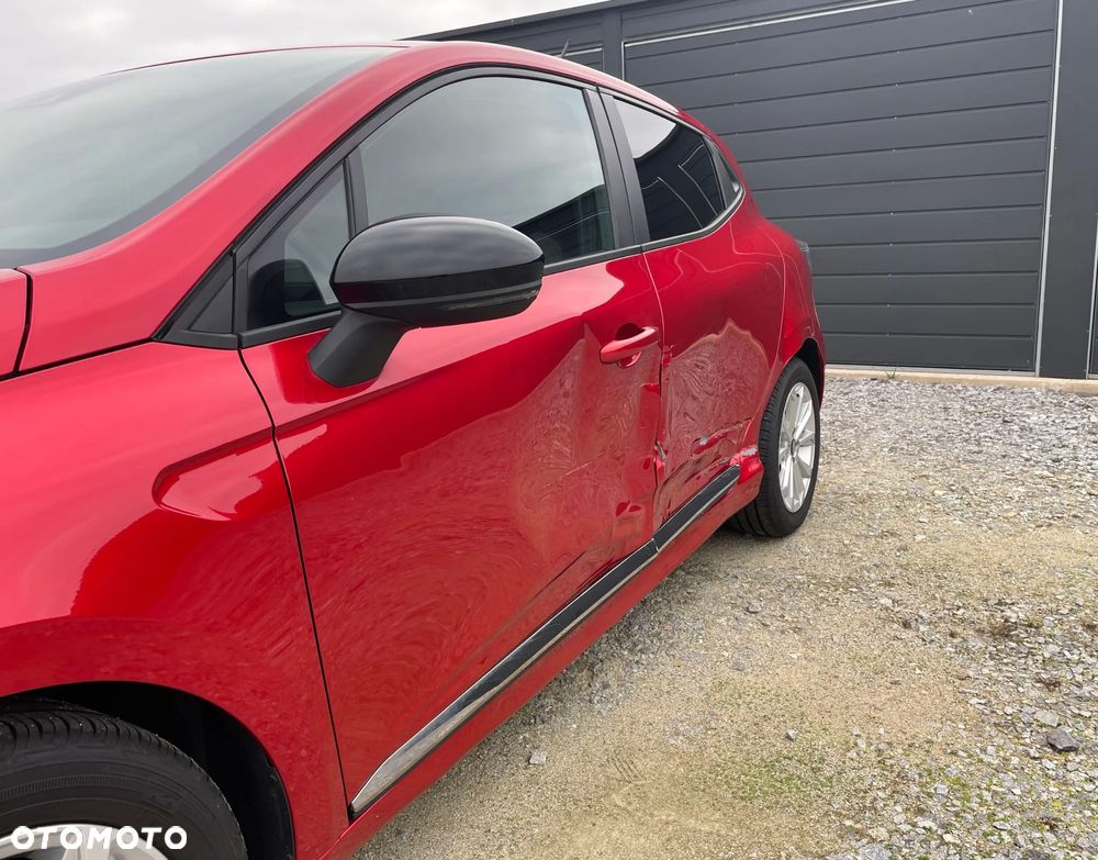 Renault Clio - 33