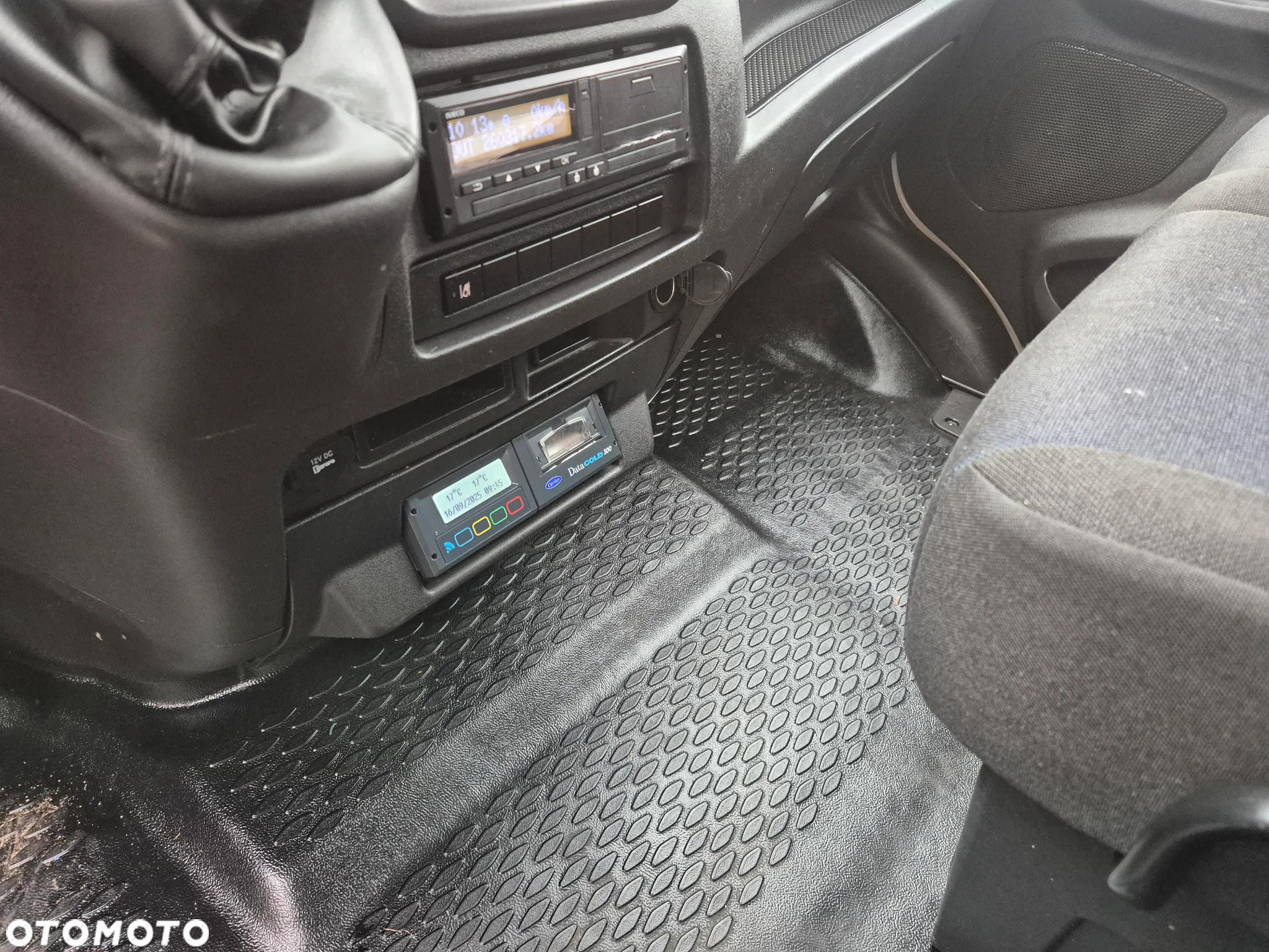 Iveco IVECO 72C18 3.0 70C18 IZOTERMA CHŁODNIA MROZNIA SPROWADZONY PODUSZKI - 11