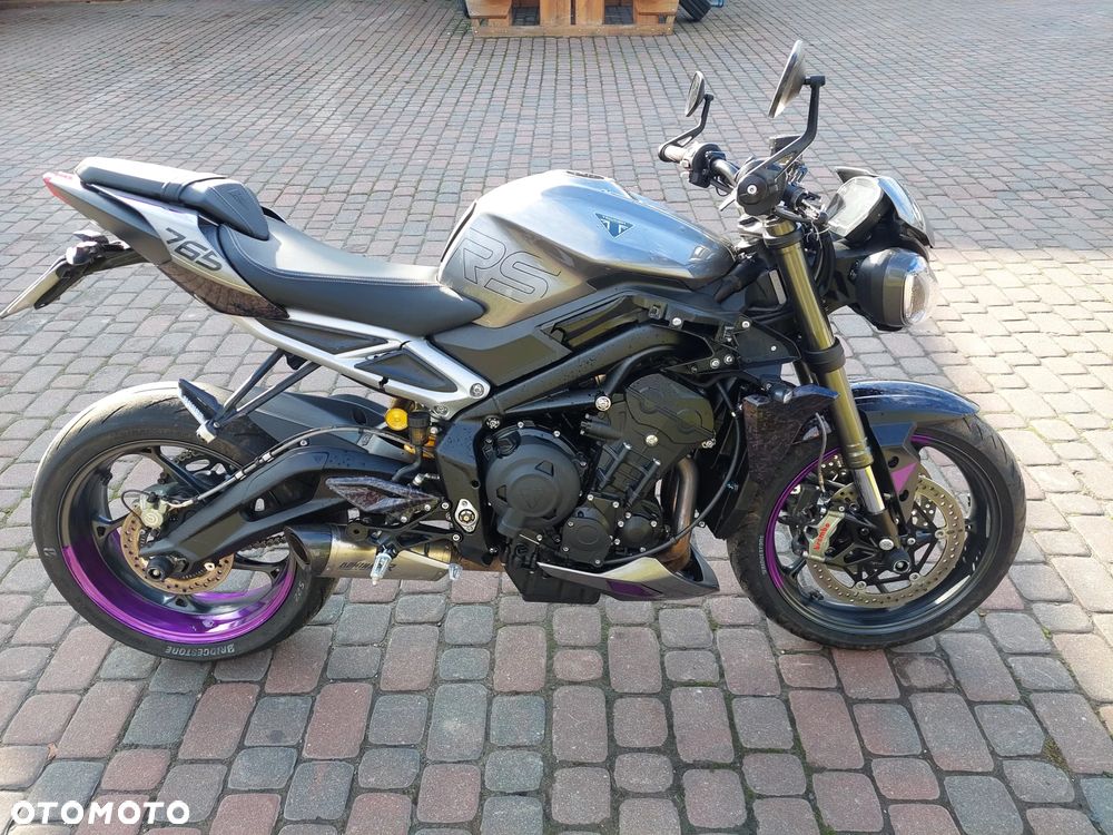 Triumph Street Triple - 6