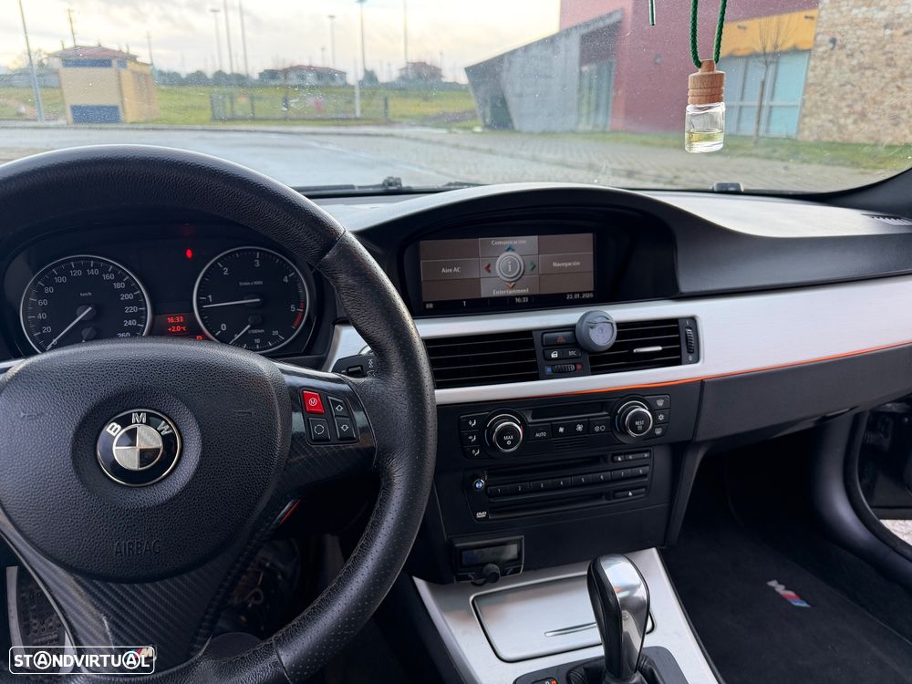 BMW 320 d Coupe Auto - 15