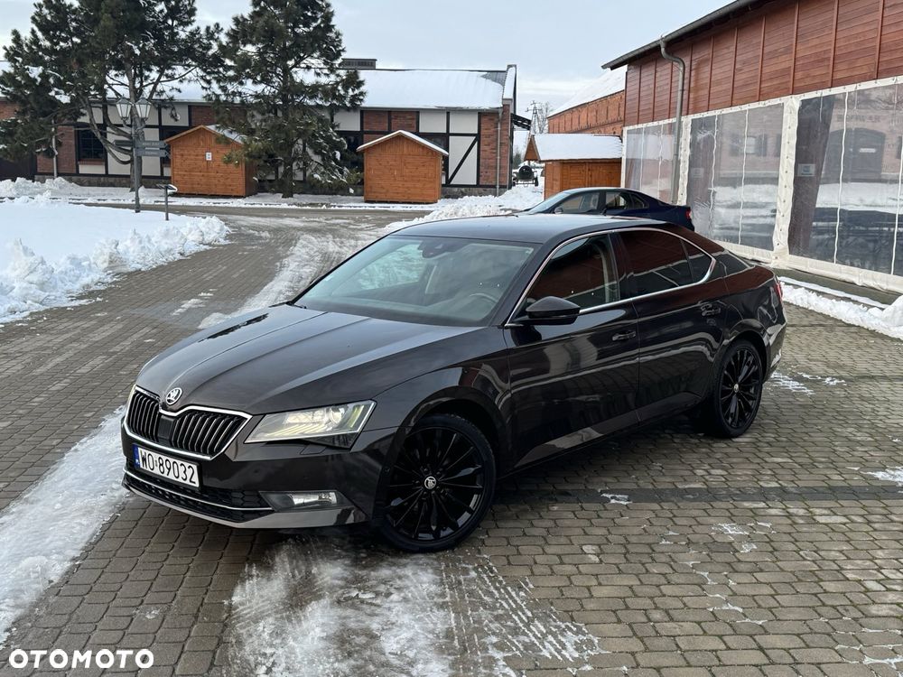 Skoda Superb 2.0 TDI 4x4 L&K DSG - 12