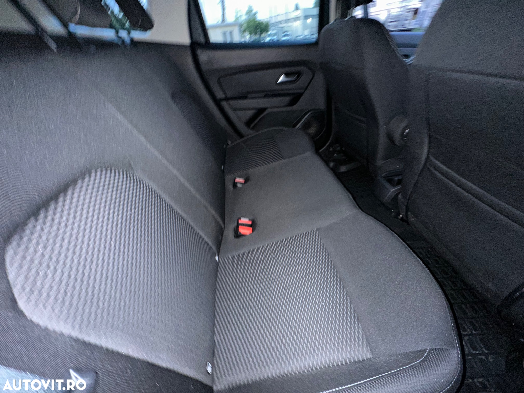 Dacia Duster 1.5 Blue dCi 4WD Essential - 29