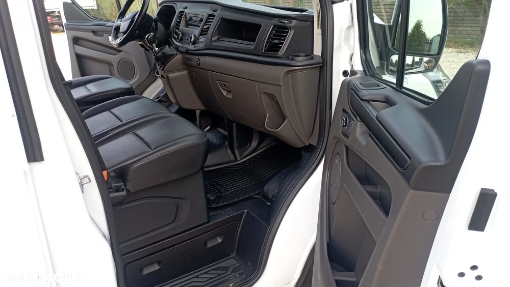 Ford TRANSIT CUSTOM 2.0TDI - 12