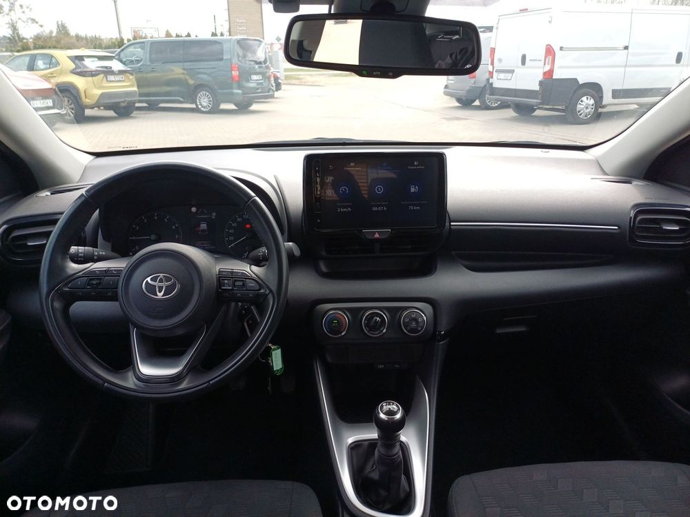 Toyota Yaris 1.5 Comfort - 12