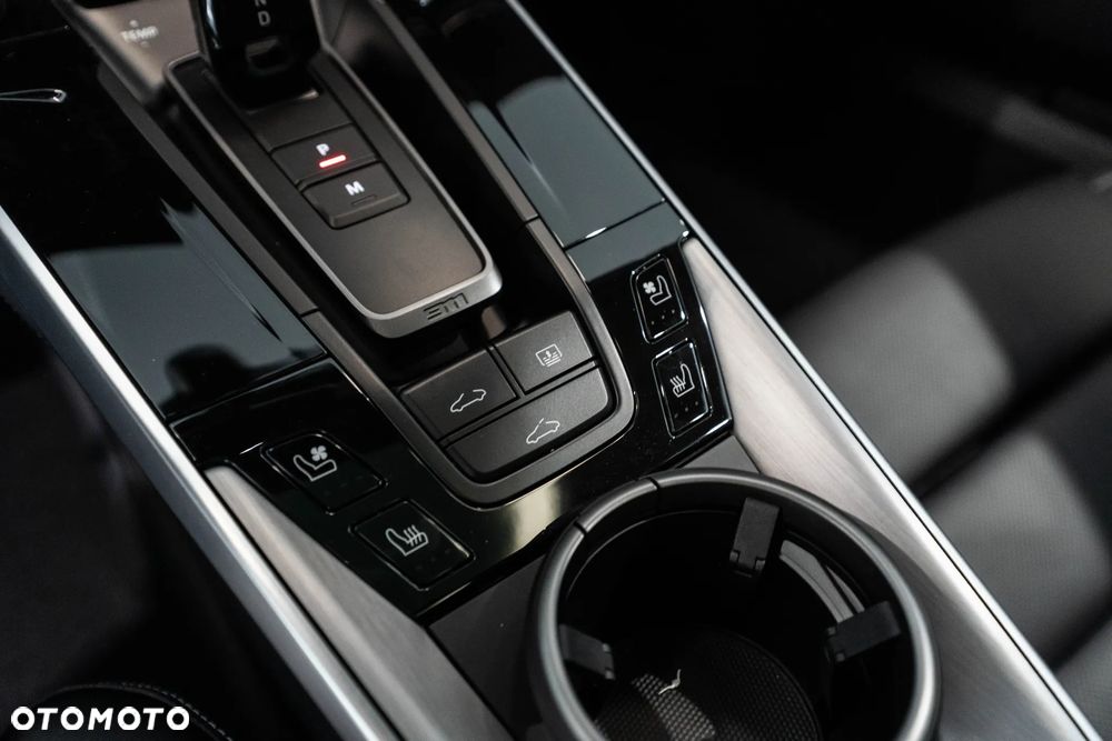 Porsche 911 Carrera 4S - 31