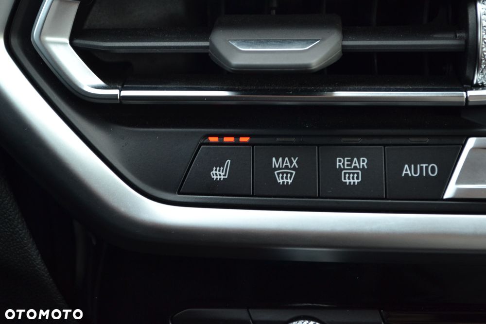 BMW X4 xDrive20d - 8