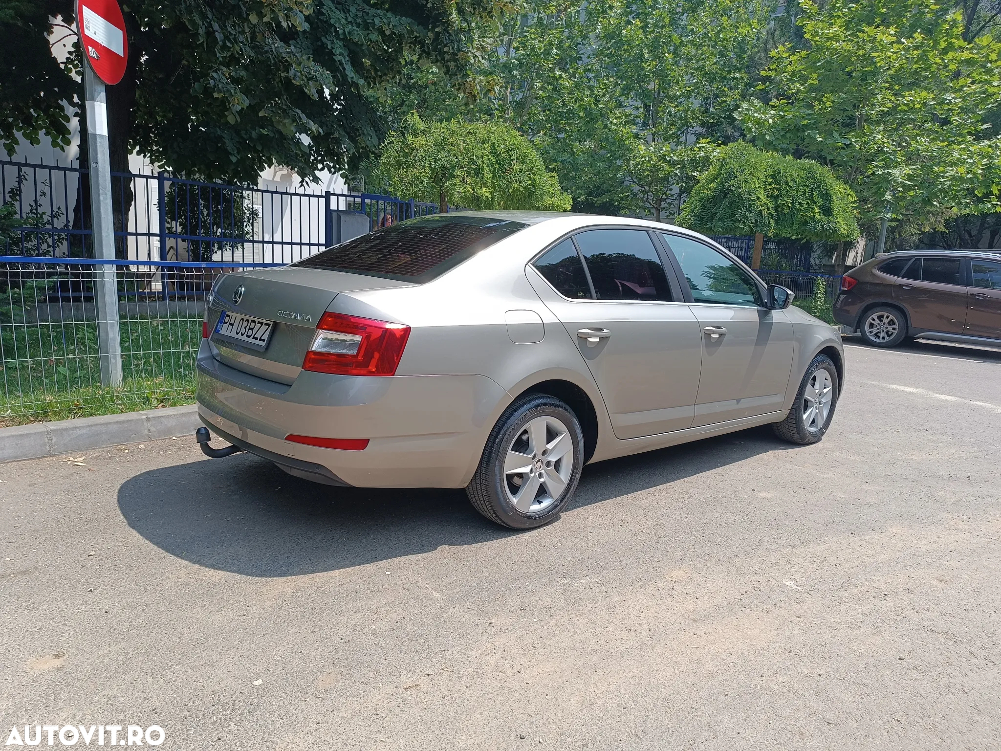 Skoda Octavia 1.6 TDI AMBITION DSG - 3