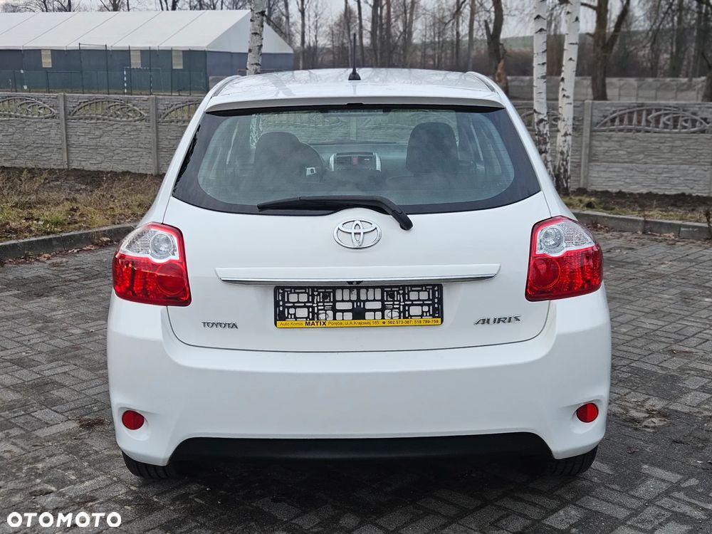Toyota Auris 1.33 Dual-VVT-i START Edition - 9