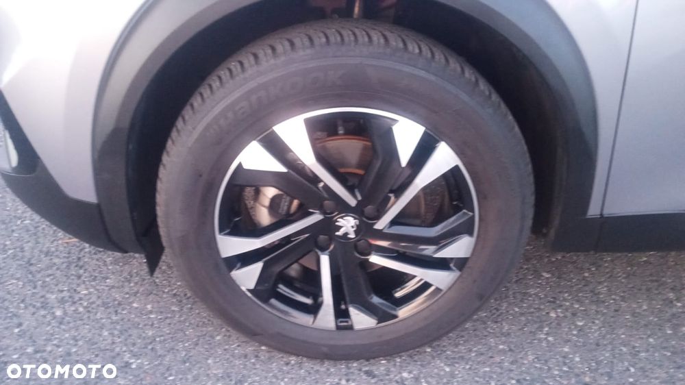 Peugeot 2008 1.5 BlueHDi Allure S&S EAT8 - 6