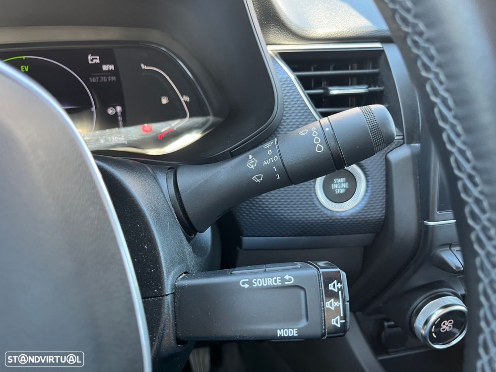 Renault Arkana 1.6 E-Tech Intens - 37