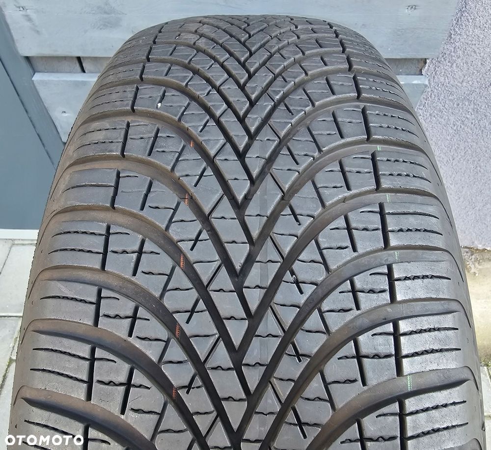 Dębica Navigator 3 235/60R18 107 V - 3