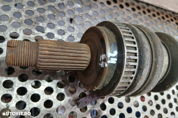 Planetara spate dreapta 7547628 N45B16A 7547628 N45B16A BMW Seria 1 E - 3