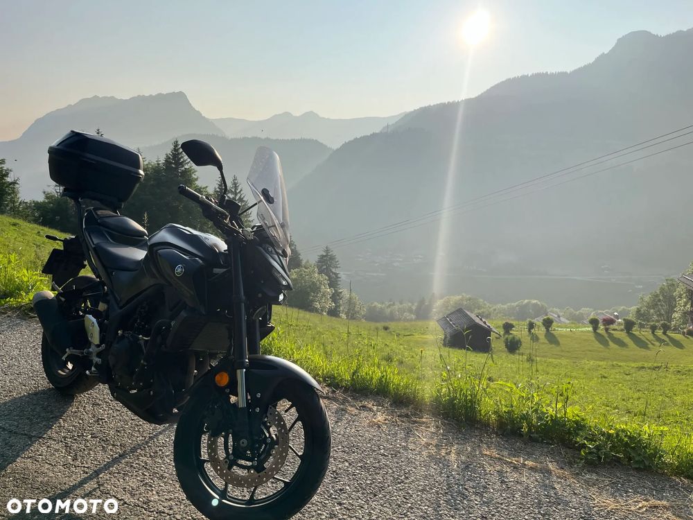 Yamaha MT - 30