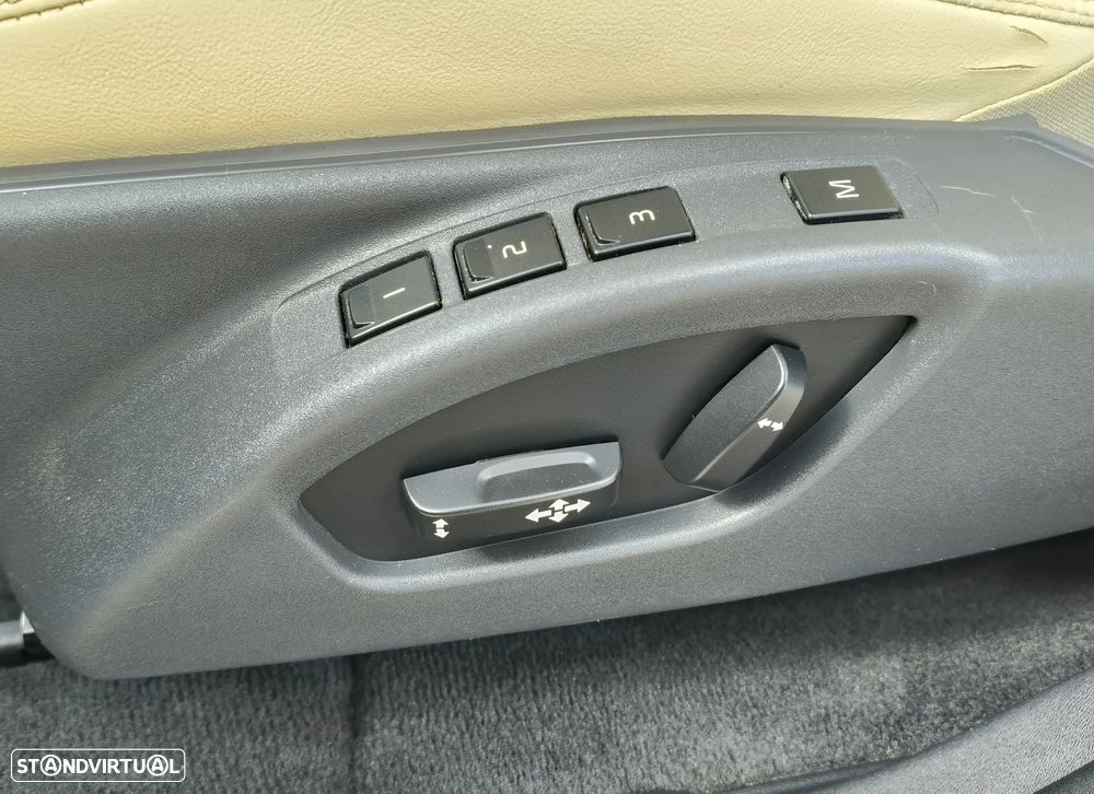 Volvo XC 60 2.0 D3 Drive Momentum - 20