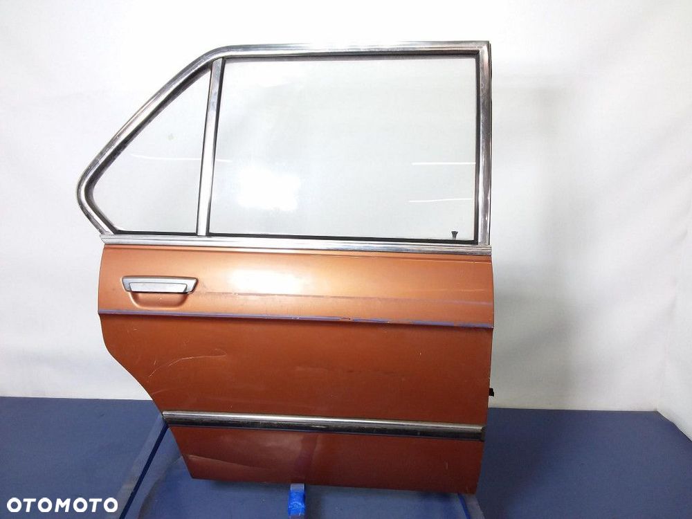 BMW SERIA 5 E12 DRZWI TYŁ PRAWE TYLNE - 1