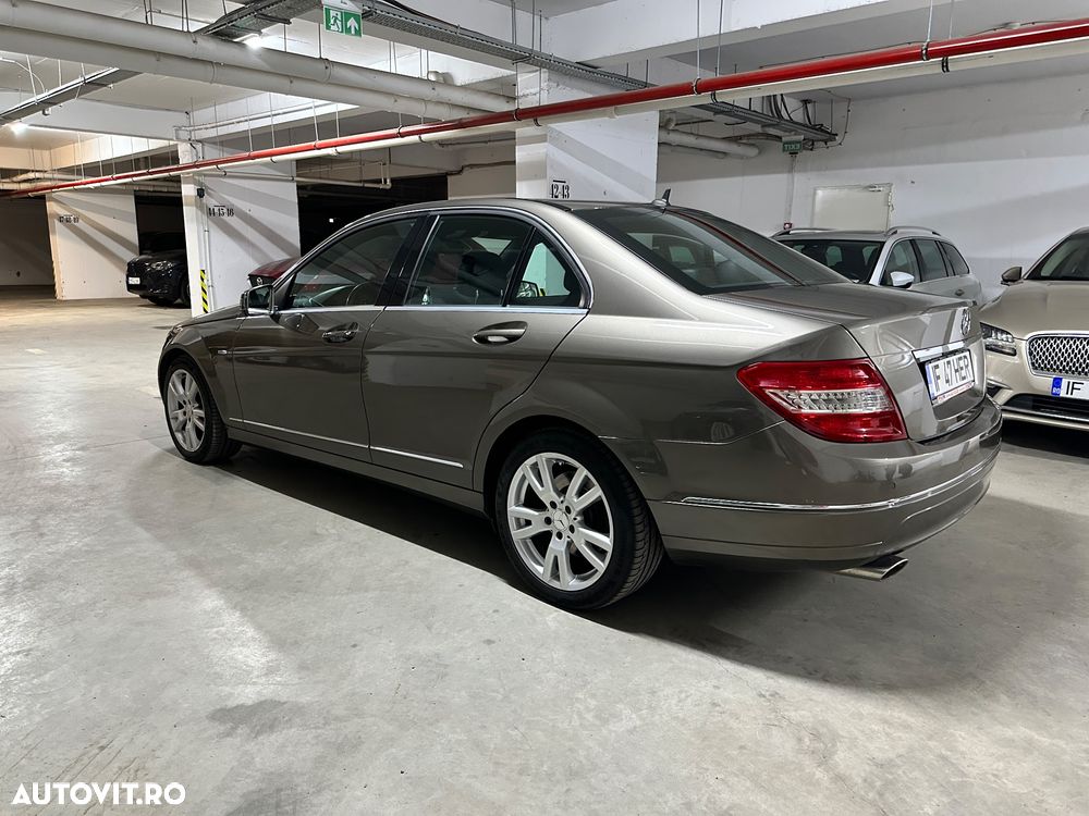 Mercedes-Benz C 220 CDI DPF Automatik BlueEFFICIENCY Avantgarde - 4