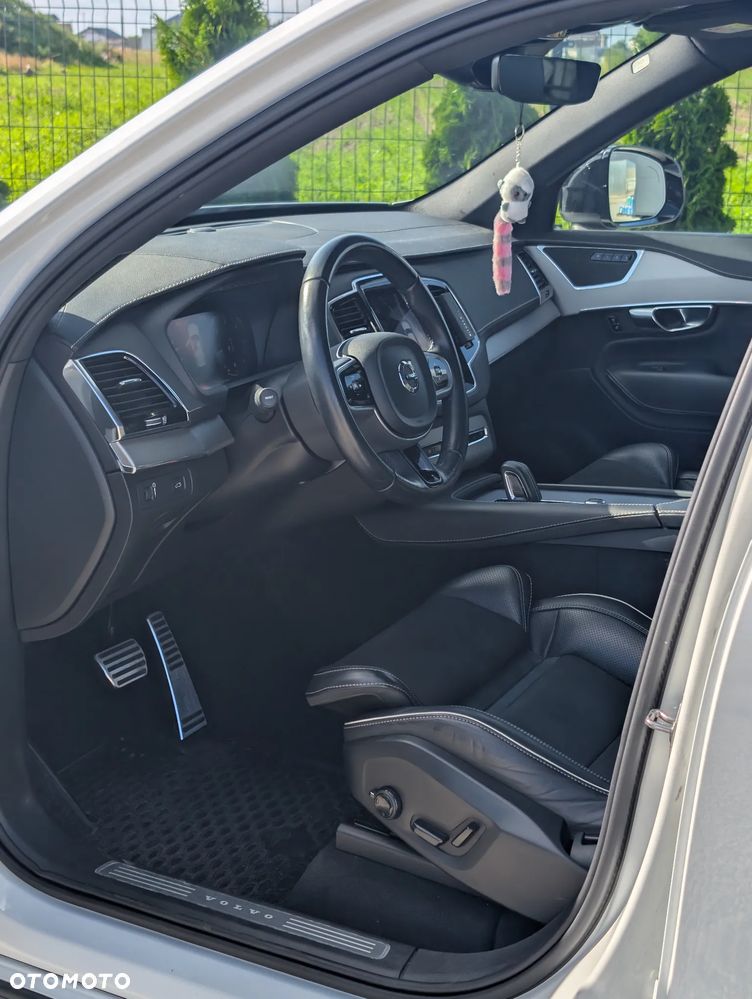 Volvo XC 90 D5 AWD R-Design 7os - 28