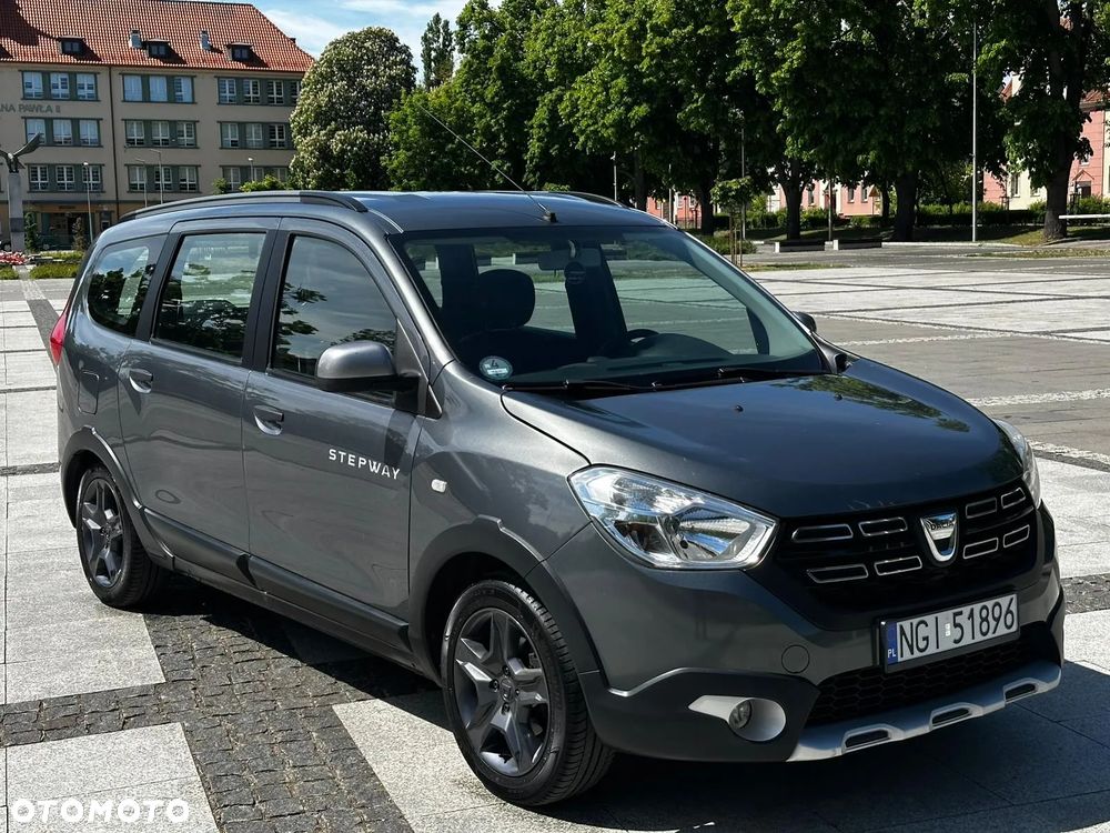 Dacia Lodgy TCe 115 Stepway - 1