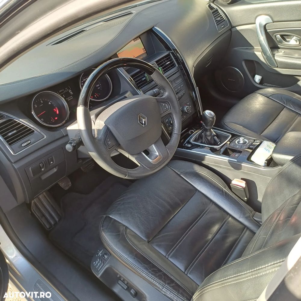 Renault Latitude - 16