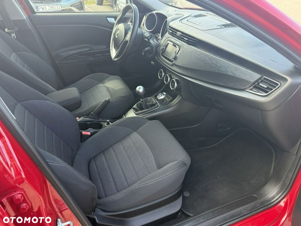 Alfa Romeo Giulietta 2.0 JTDM - 13