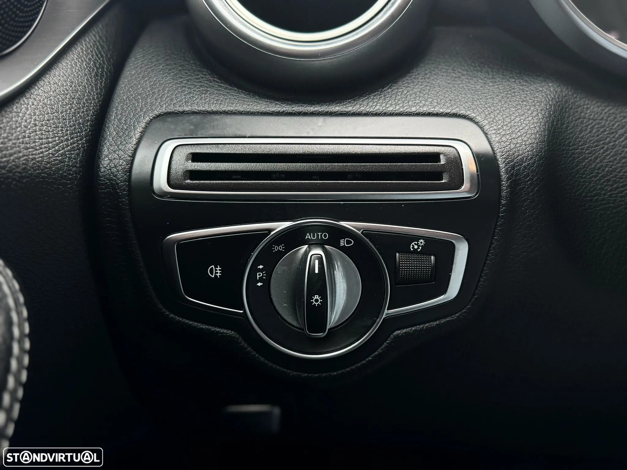 Mercedes-Benz C 300 - 19