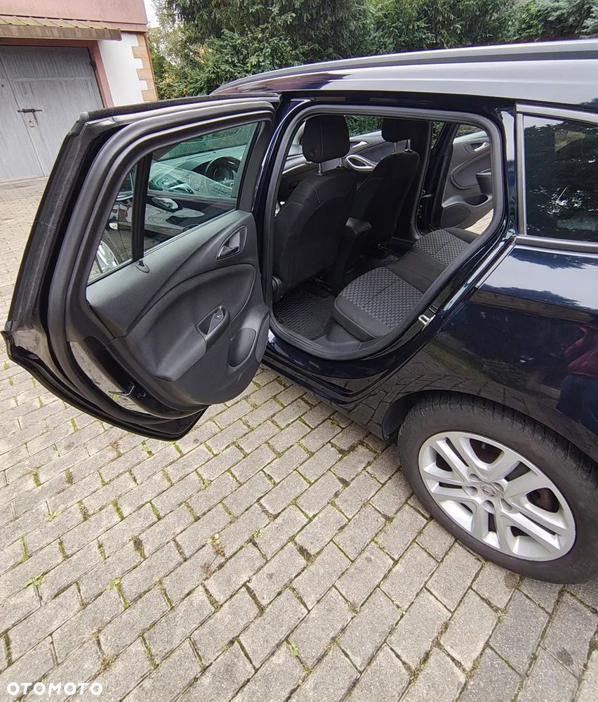 Opel Astra 1.6 CDTI Enjoy - 20
