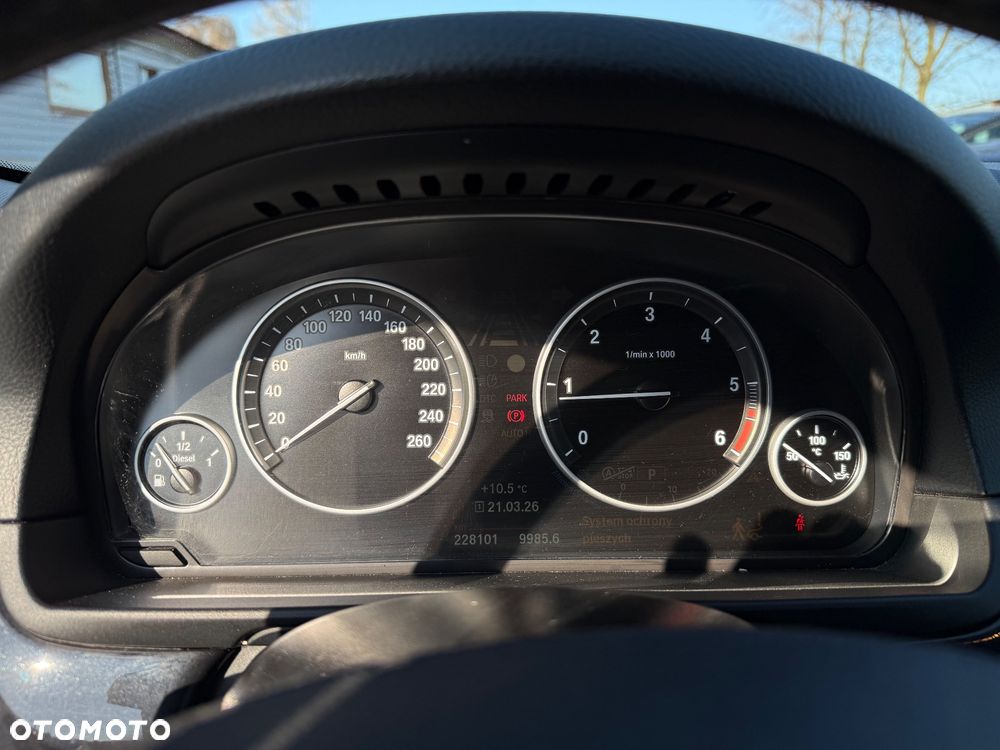 BMW Seria 5 518d - 16