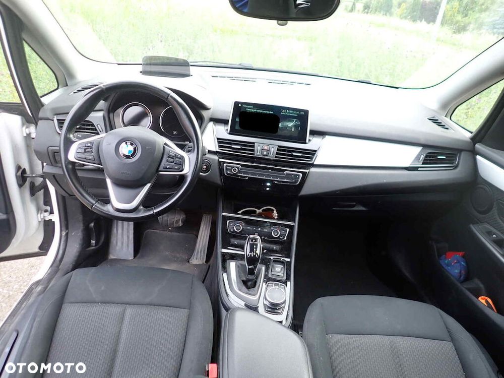 BMW Seria 2 218d GT xDrive - 8