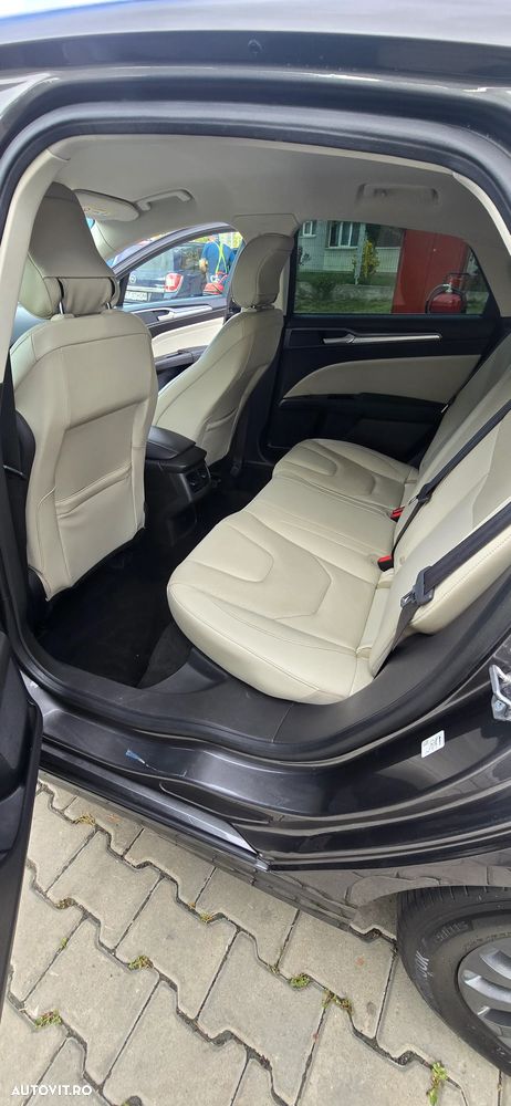 Ford Mondeo 2.0 TDCi Powershift Titanium - 9