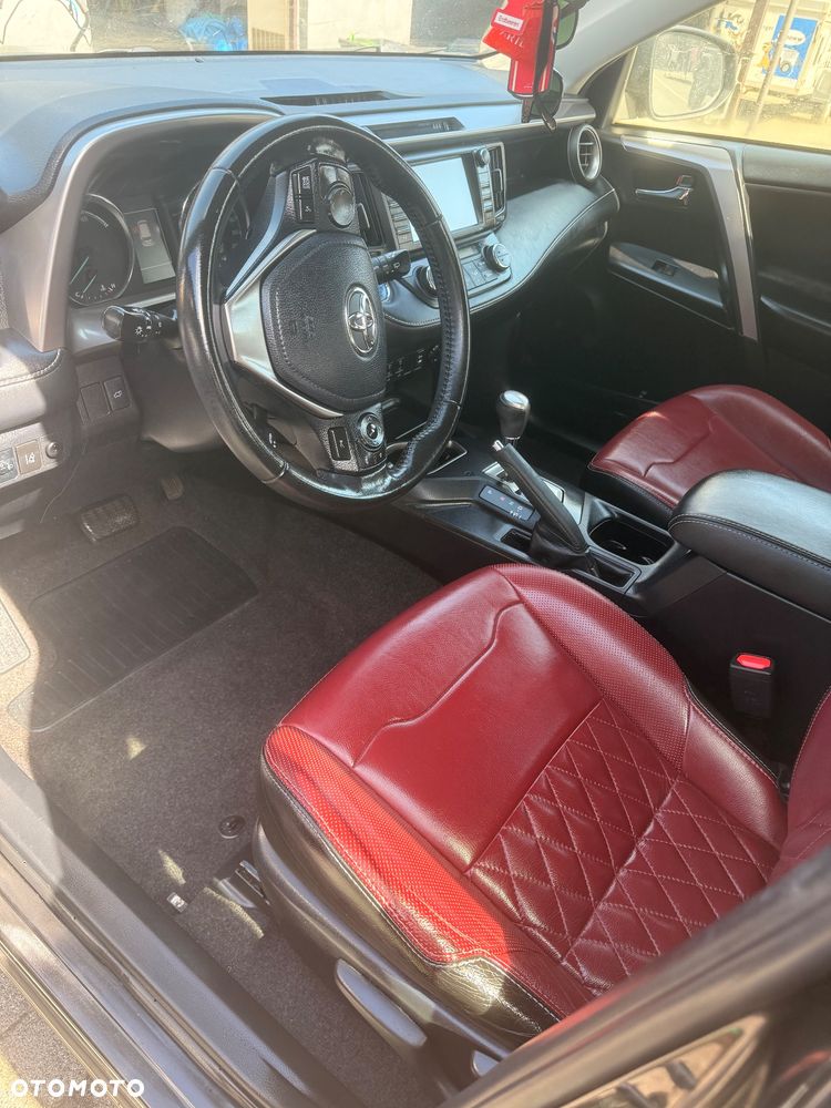 Toyota RAV4 - 14