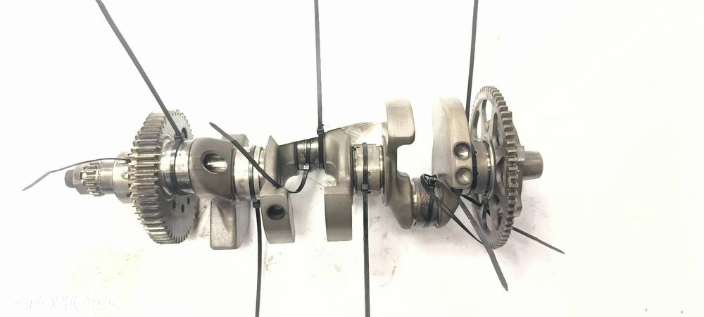 Wał korbowy panewki Triumph Speed Triple 1200RS 2021 180 km - 4