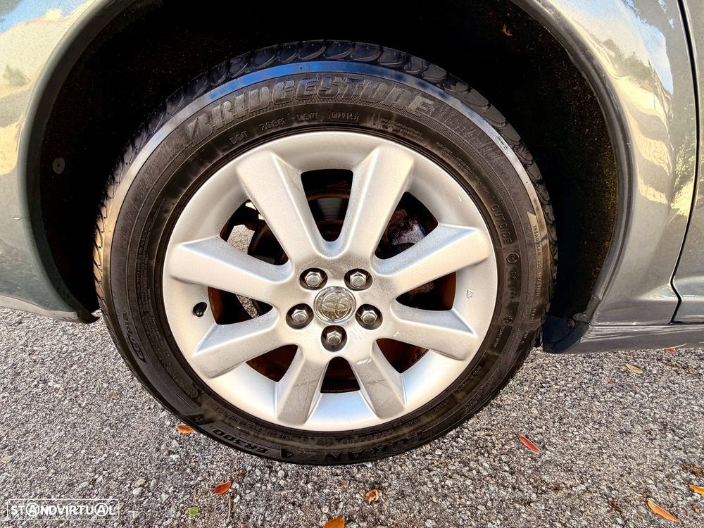 Toyota Avensis S/D 1.6 Sol EC - 6