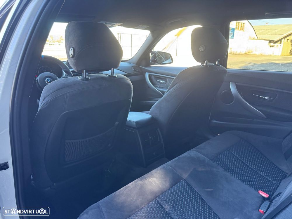 BMW 318 d Pack M - 13