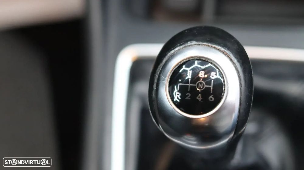 Mercedes-Benz A 180 - 25