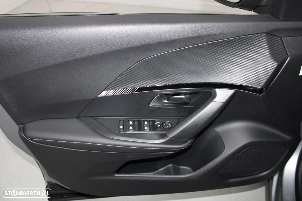 Peugeot e-2008 54 kWh Allure - 10