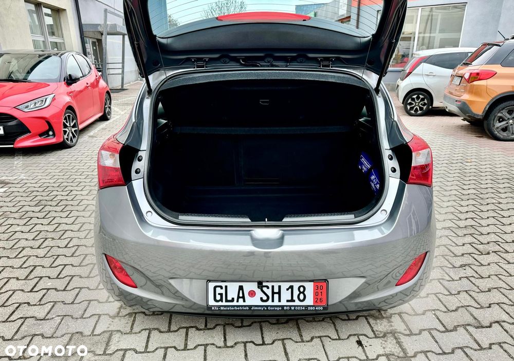 Hyundai i30 1.4 Premium - 24