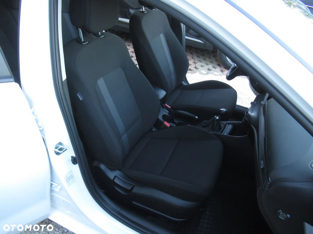 Hyundai i20 1.2 Modern - 10