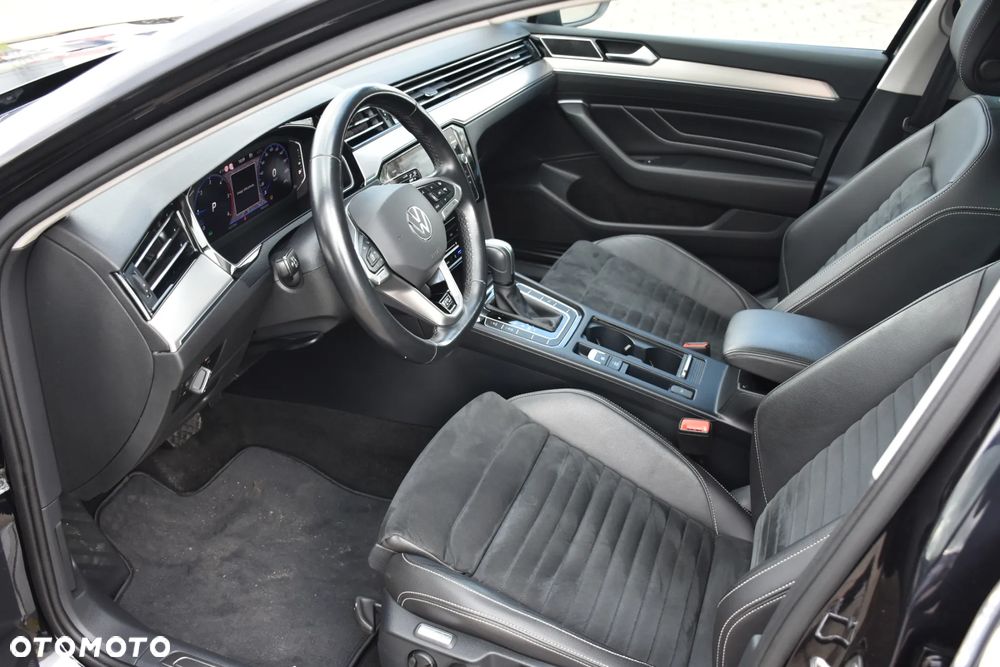 Volkswagen Passat Variant 2.0 TDI SCR DSG 4Motion Business - 23