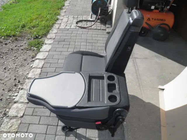 FOTEL ŁAWKA RENAULT MASTER IV 2022r - 7
