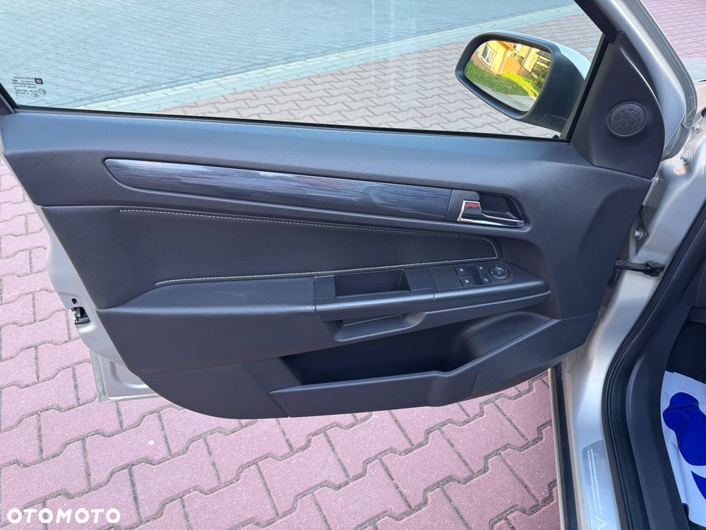 Opel Astra 2.0 Turbo Cosmo - 18