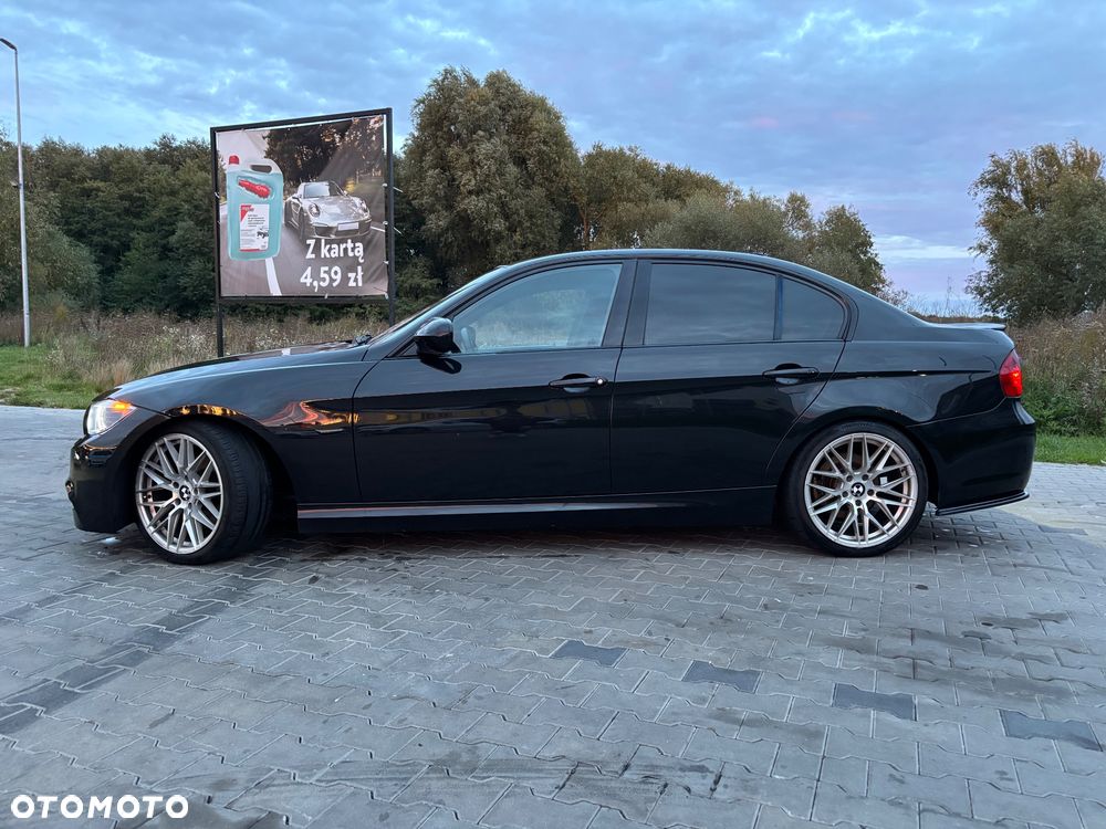BMW 3 Series 2010 photo 4