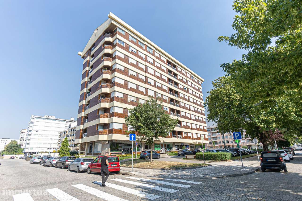 Apartamento T5 para Arrendamento – Praça Velásquez / Alameda Eça de Qu - Grande imagem: 4/30