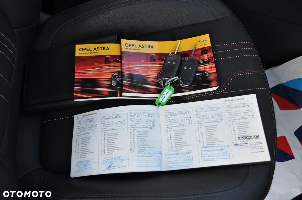 Opel Astra 1.4 Turbo 150 Jahre - 37