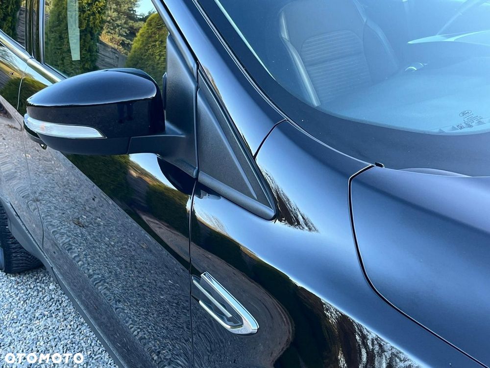 Ford Kuga 1.5 EcoBoost 2x4 Titanium - 17