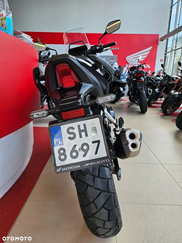 Honda NX - 8